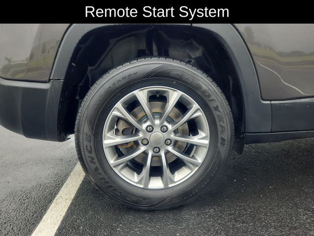 Used 2020 Jeep Cherokee For Sale in Grove City, OH
