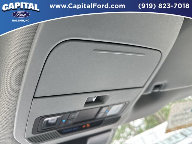 Used 2025 Red Ford XLT image 31