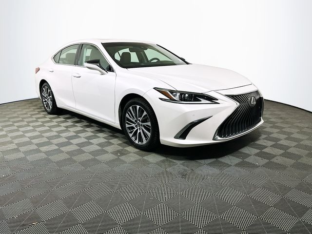 Eminent White Pearl 2019 Lexus ES Sedan Front-Wheel Drive 8-Speed Automatic