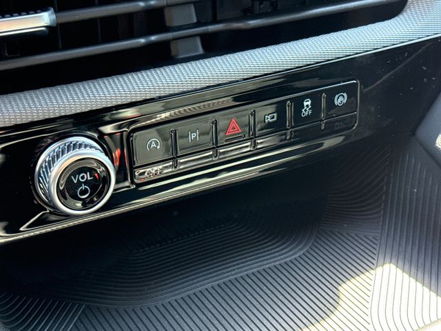 New 2026 White Ford ST-Line image 27