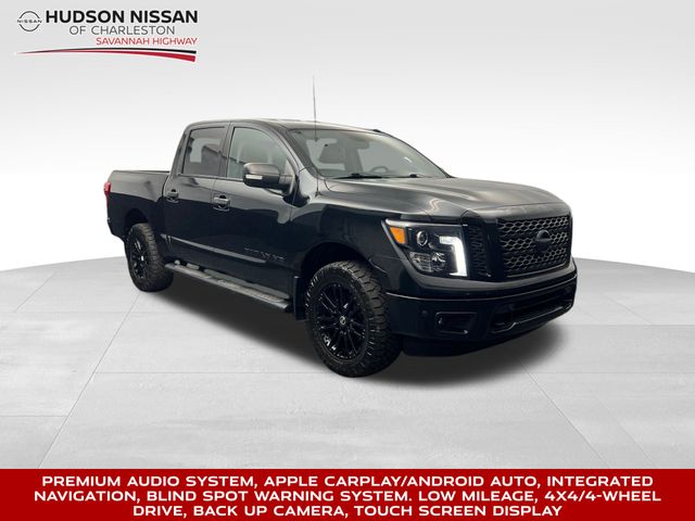 2019 Magnetic Black Metallic Nissan Titan SL Truck
