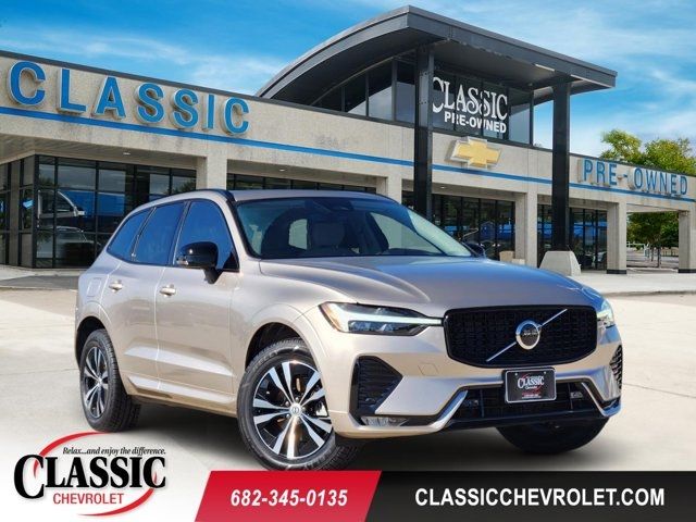 2025 Volvo XC60 B5 Core Dark Theme AWD