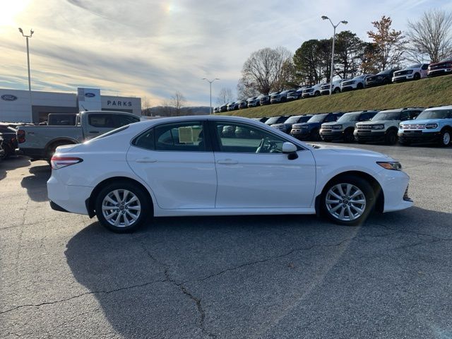 2019 Toyota Camry LE 6