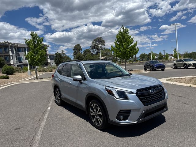 2022 Subaru Forester Limited's photo