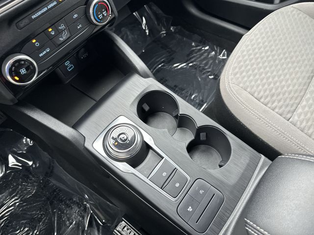 Used 2022 Blue Ford SE image 22