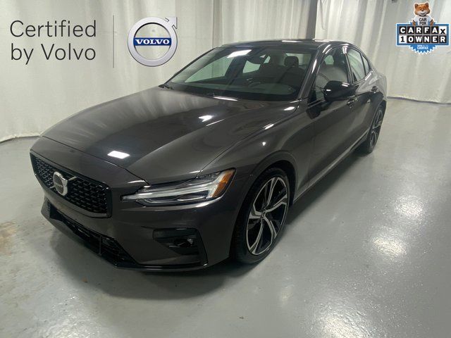 2025 Volvo S60 B5 Core AWD