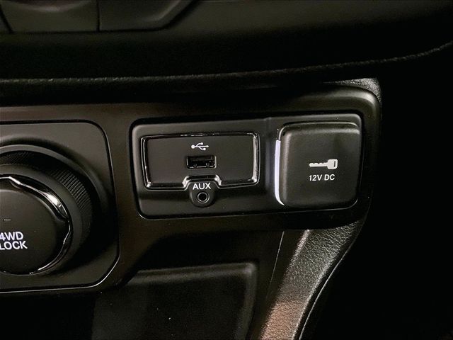 2021 Jeep Renegade Latitude Silver at South Hills Kia
