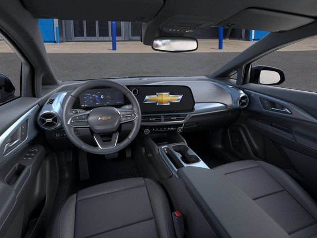 2025 Chevrolet Equinox EV LT photo