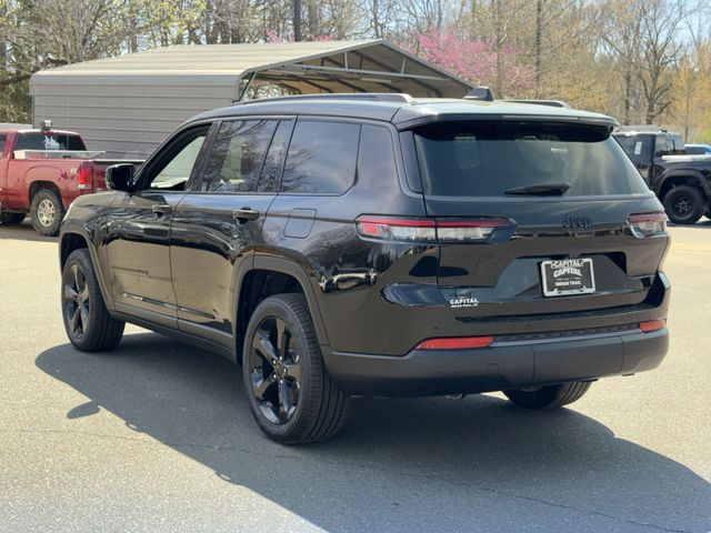 New 2026 Diamond Black Crystal Pearl-Coat Exterior Paint Jeep Limited image 11