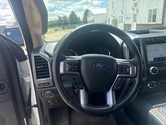 2020 White Ford Expedition Max Platinum 4X4 SUV