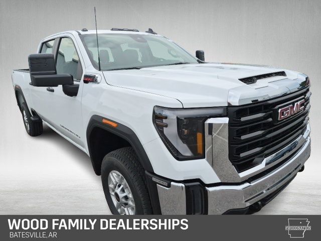 Summit White 2026 GMC Sierra 2500HD Pro Crew Cab 4WD Pickup Truck Four-Wheel Drive Automatic
