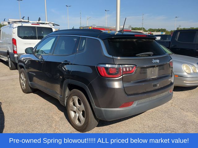 Used 2020 Gray Jeep Latitude image 2