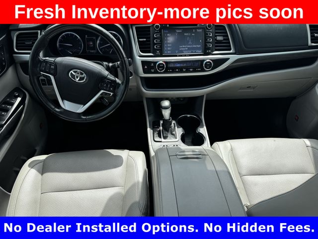 2019 Toyota Highlander Limited Platinum - 11