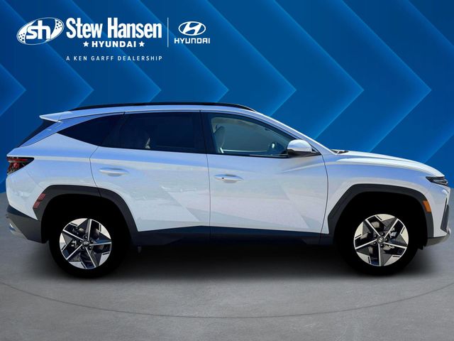 New 2026 White Hyundai SEL image 9