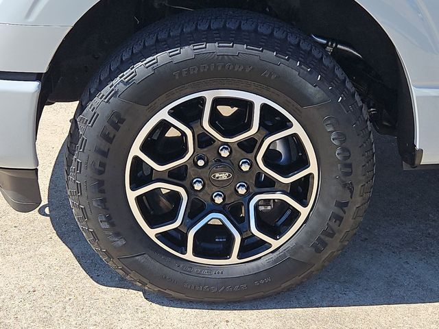 Used 2023 Gray Ford XLT image 10