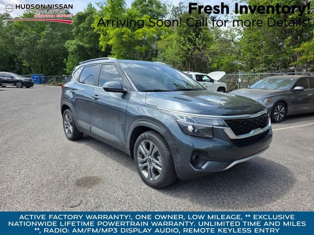 Gravity Gray 2023 Kia Seltos S FWD SUV / Crossover Front-Wheel Drive Continuously Variable Transmission