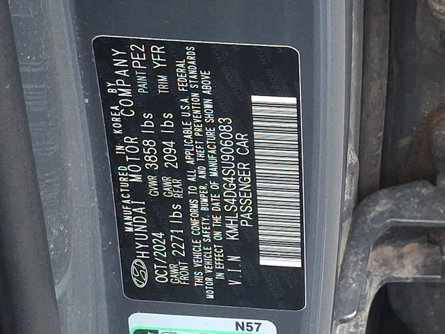 Used 2025 Hyundai Elantra Sedan