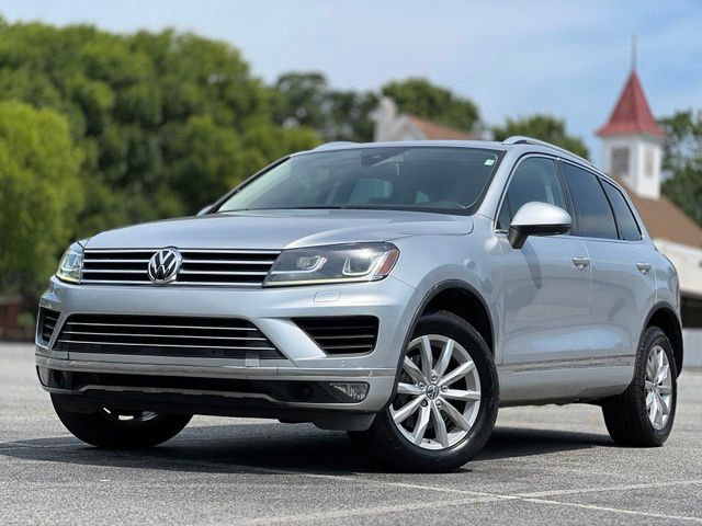Reflex Silver Metallic 2016 Volkswagen Touareg SUV / Crossover 8-Speed Automatic