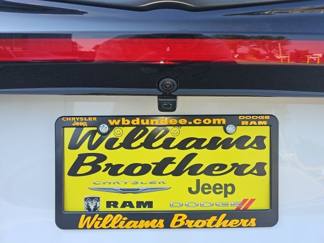 2026 Chrysler Pacifica Select - Pw7 exterior view 8