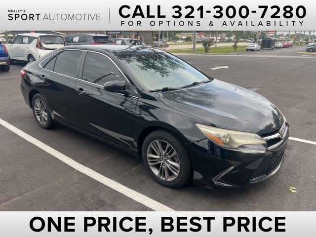 Attitude Black 2015 Toyota Camry SE Sedan Front-Wheel Drive 6-Speed Automatic
