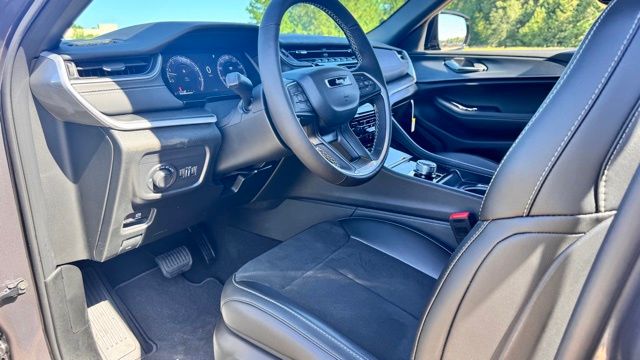 new 2025 Jeep Grand Cherokee L car, priced at $40,968