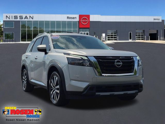 Brilliant Silver Metallic 2025 Nissan Pathfinder SUV / Crossover Front-Wheel Drive 9-Speed Automatic
