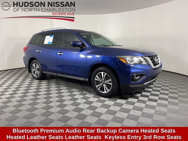 2017 Nissan Pathfinder SL 1