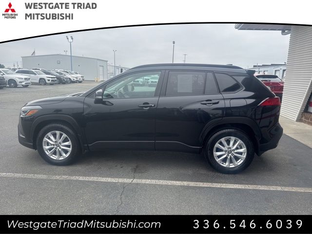 ToyotaCorolla Cross5
