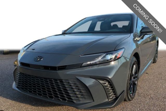 2025 Toyota Camry LE FWD