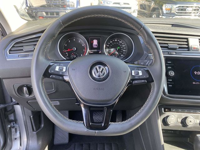 2021 Pyrite Silver Metallic Volkswagen Tiguan 2.0T SE AWD SUV
