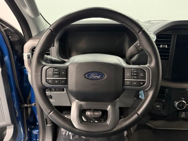 Used 2025 Blue Ford XLT image 17