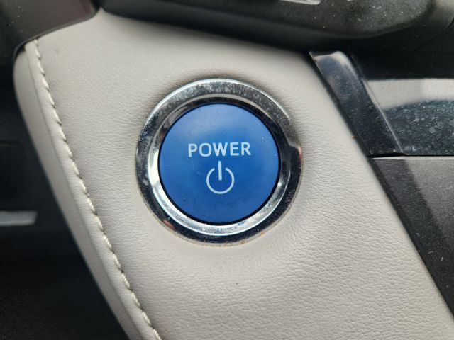 2018 Toyota RAV4 Hybrid XLE Silver at Bayway Cadillac of The Woodlands
