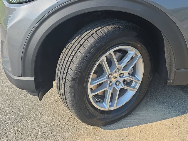 New 2027 Gray Ford 4DR RWD ACTIVE image 34