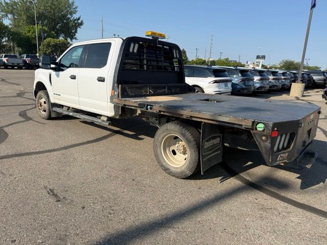 2018 Oxford White Ford Super Duty F-350 DRW XLT DRW 4X4 Chassis