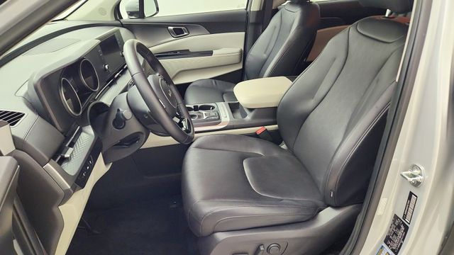 2023 Kia Carnival LX Seat Package - 9
