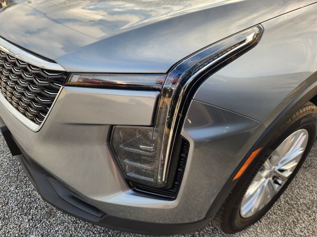 2024 Cadillac XT4 Luxury Silver at Tom Peacock Cadillac
