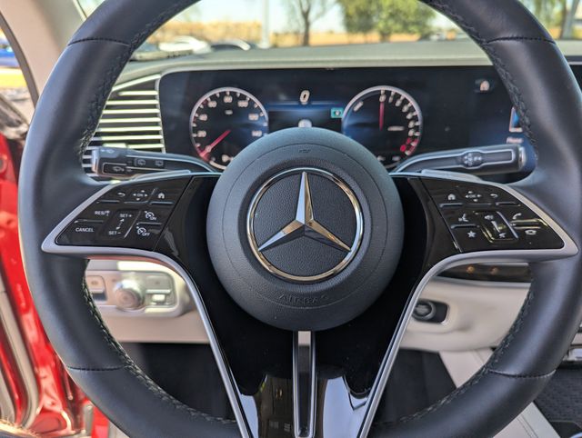 Used 2025 MANUFAKTUR Cardinal Red Metallic Mercedes-Benz GLE 450e image 27