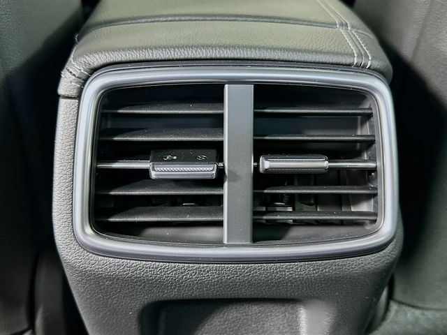 Thumbnail: 2026 Genesis G70 - 18