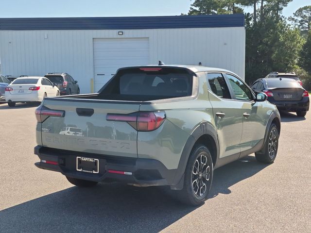Used 2024 Green Hyundai SE image 3