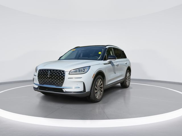 Used 2025 White Lincoln Reserve image 3