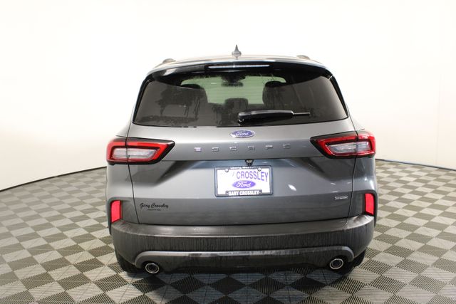 2025 Ford Escape ST-Line photo 3