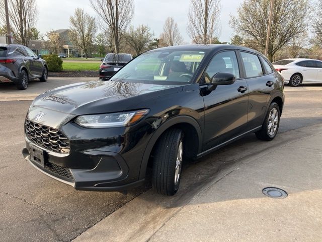 View vehicle photo 7