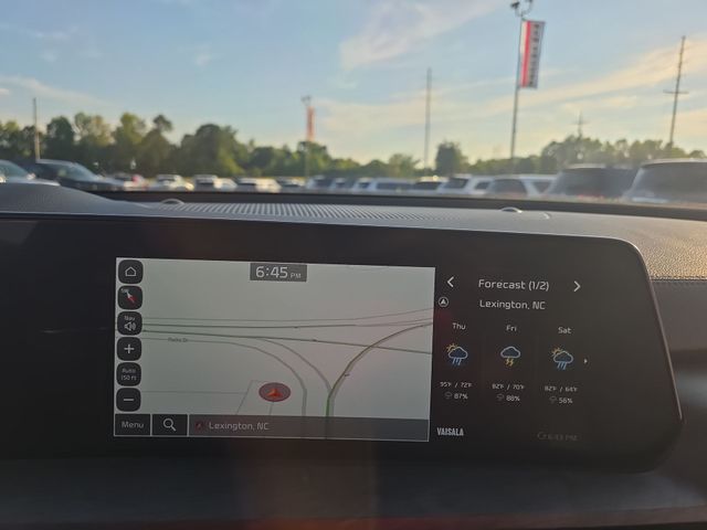 Used 2024 White Kia SX X-Line image 24