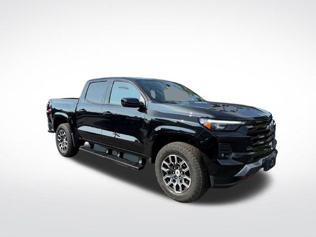 Black 2024 Chevrolet Colorado Pickup Truck Four-Wheel Drive 8-Speed Automatic