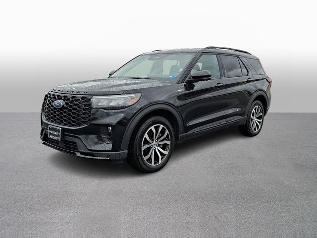 2025 Ford Explorer ST-Line AWD