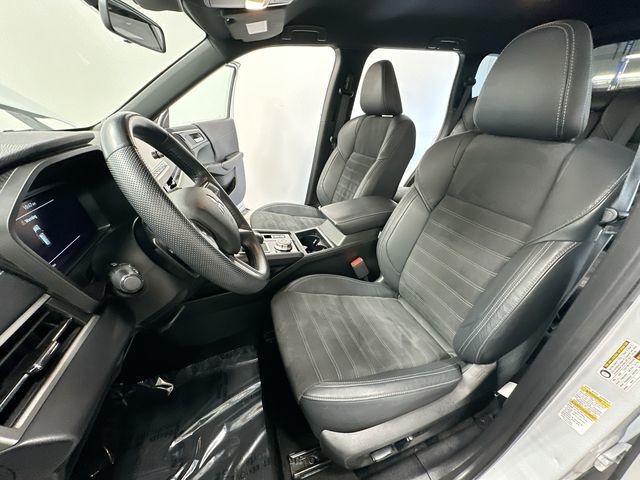 2023 Mitsubishi Outlander   at Rafferty Subaru