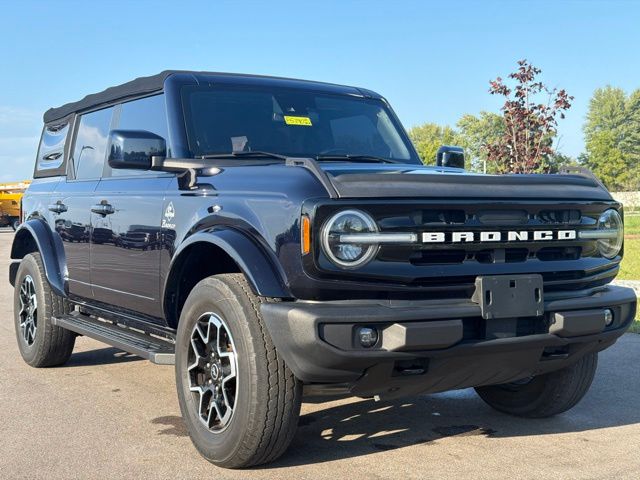 Blue Metallic 2021 Ford Bronco SUV / Crossover Four-Wheel Drive Automatic
