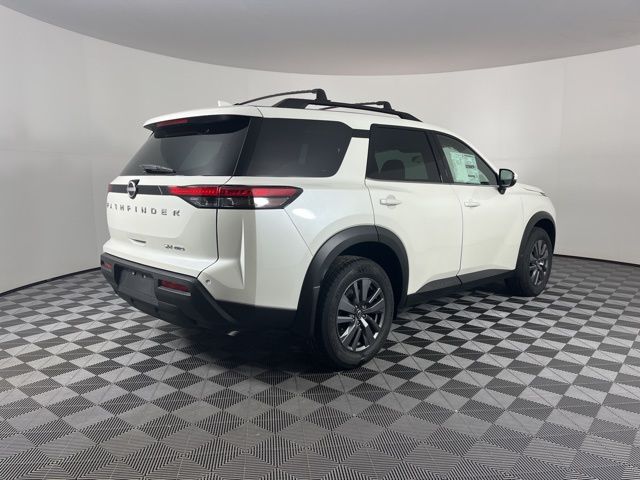 2024 Nissan Pathfinder SV 11