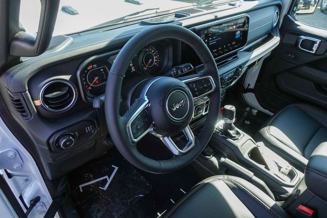 new 2025 Jeep Wrangler car, priced at $46,525