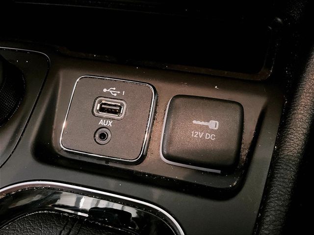 2019 Jeep Cherokee Limited Blue at Bob Ruth Ford